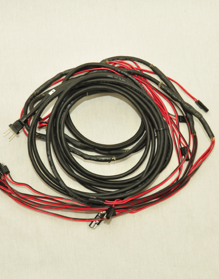 PLUG FOR HARNESS, ARMOR/FLANK, 15FT, 14-12 inch leads
