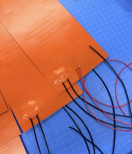 Caliente silicone pad heater with wiring